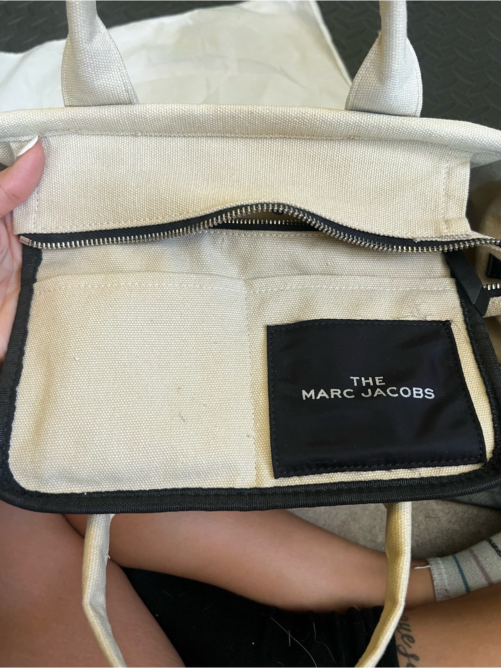 Marc Jacobs Cream Canvas Tote Bag | Black Logo | Minimalist Y2K - Picture 12 of 16